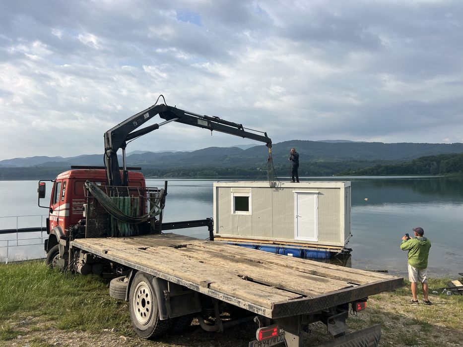 Транспортни услуги - Камион с кран