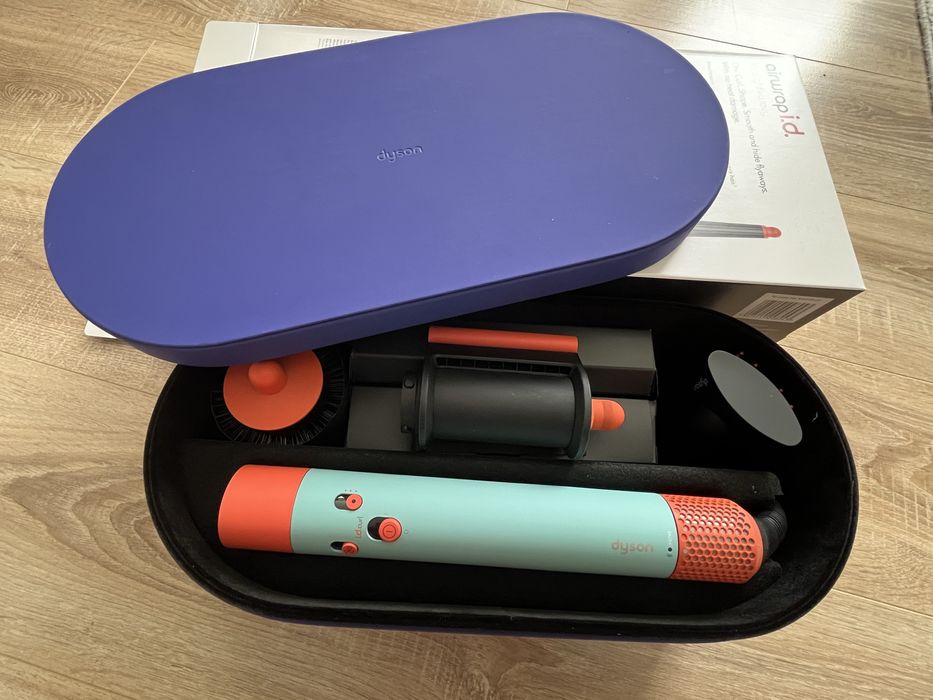 Dyson Airwrap HS08 I.D. Straight + Wavy