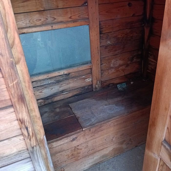 Барачка колиба за градина бус