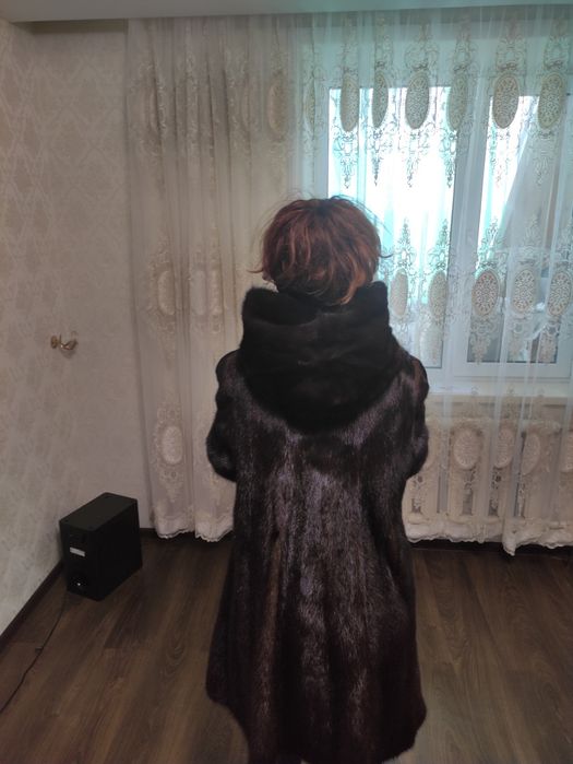 Продам норковую шубу, 300000