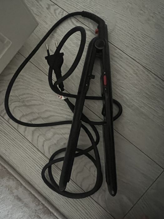 Placa de indreptat parul rowenta