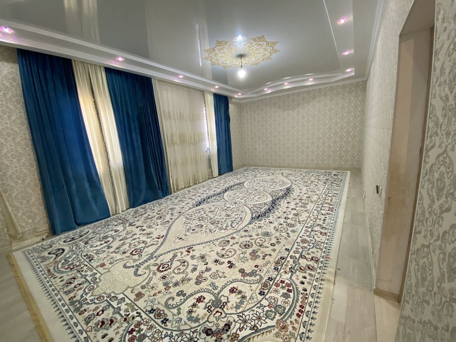 Продаётся дом с магазином