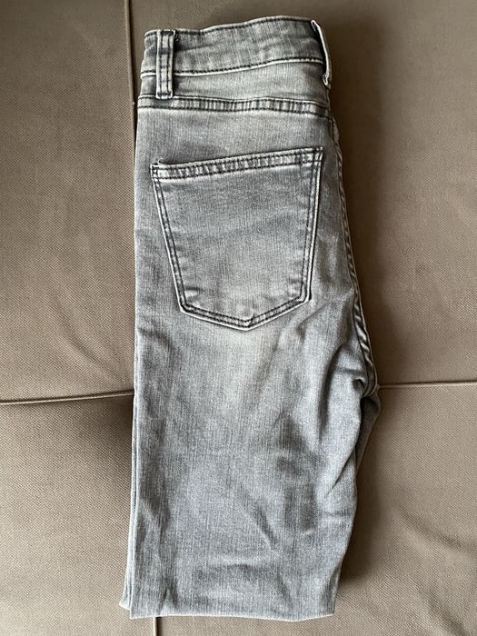 Женские джинсы скинни