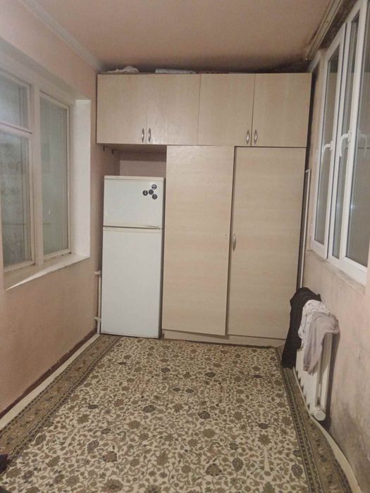 Chilonzor farxod bozoriga yaqin 2 xonali razdelni ijaraga beriladi