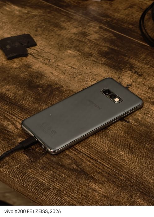 S10e с чеком и коробкой есть торг