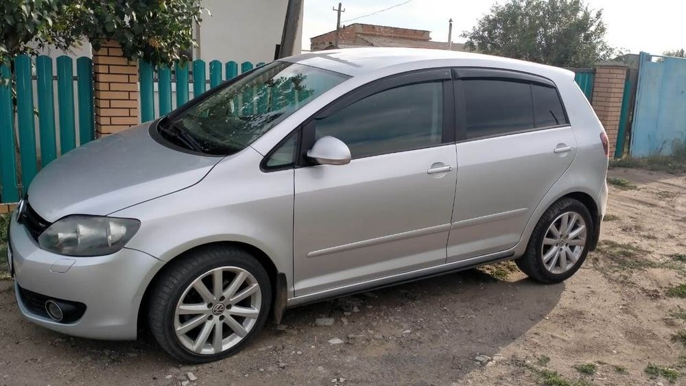 Продается машина Volkswagen Golf Plus