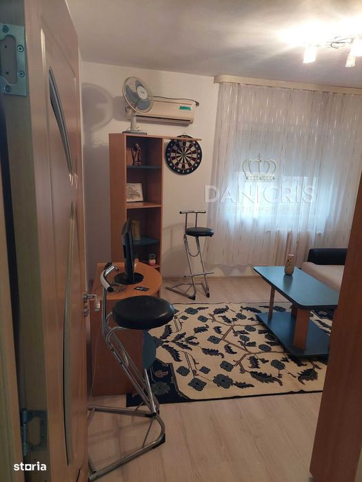 Garsonieră Decomandată Brătianu – Școala 8 | Etaj 3 | Balcon