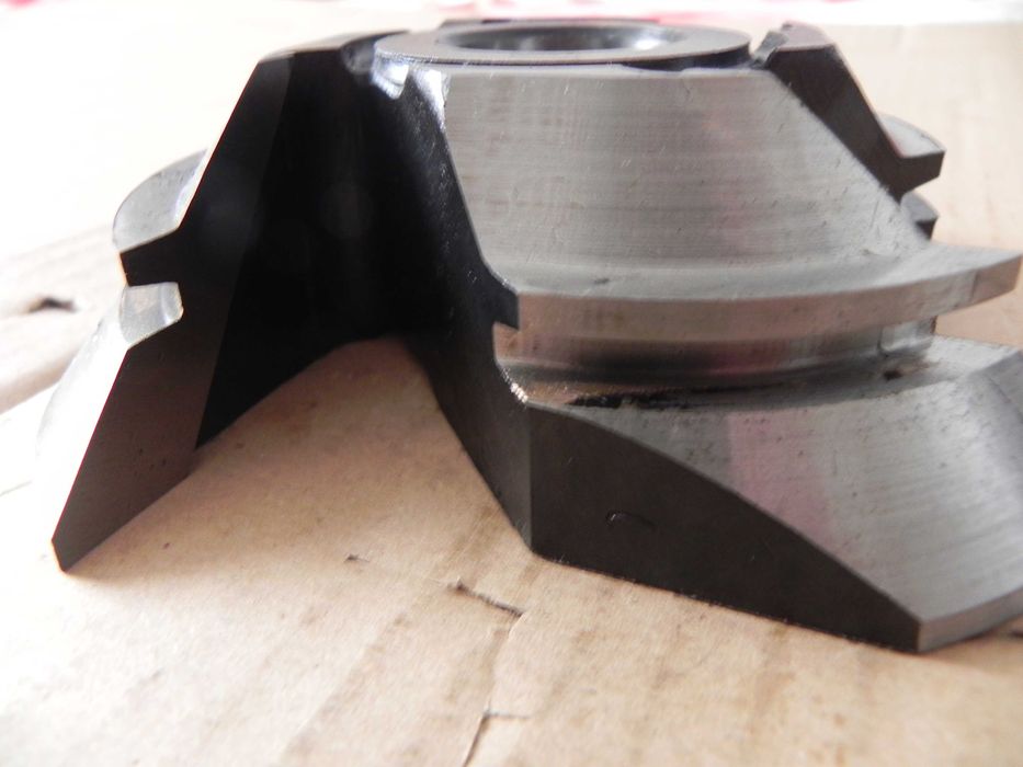 Freza cu profil inclinat 45° pentru imbinari de colt cod IC45