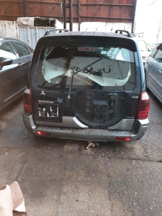 Dezmembram Mitsubishi Pajero III 3.2 Cdi An 2006 Cod motor 4M41