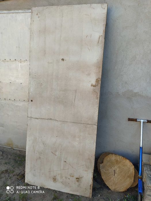 продам деревяные двери, б/у