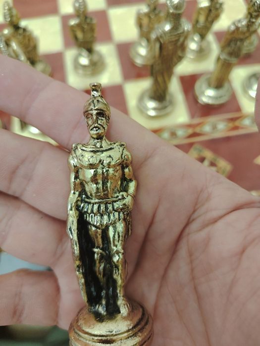 Шахматы Нарды шашки
ручная работа
цена 700$