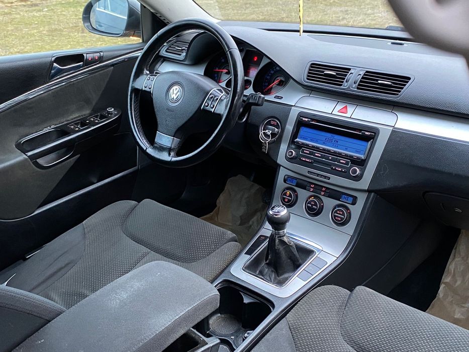 ~~Vw Passat 1.9 TDI 105 C.p BKC Impecabil Fără Rugina Adus pe Roți Țol