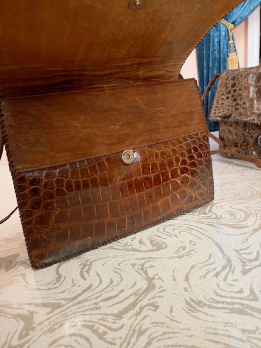 Продается женский клач сумка из натуралный кожи Крокодила