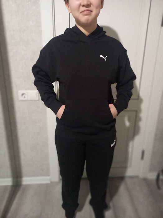 Продам спортивный костюм Puma