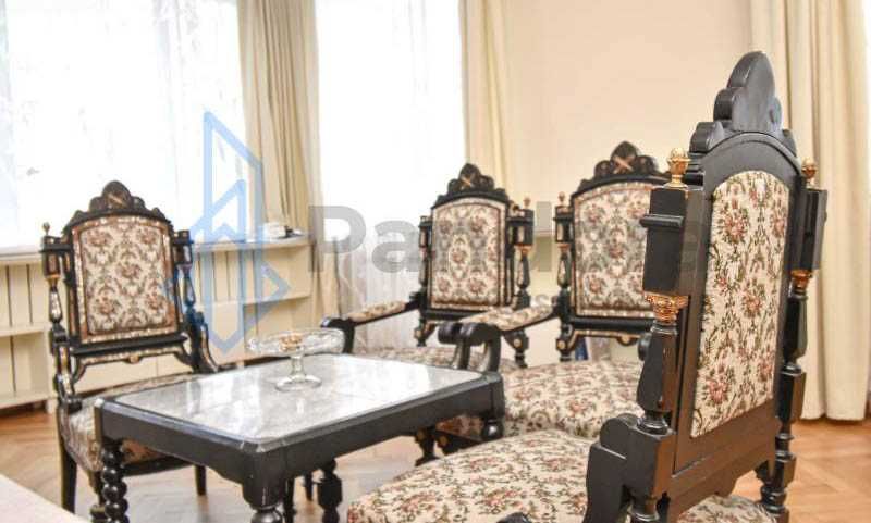 Дава се под наем Тристаен апартамент в София, Лозенец - 130 кв.м за 899 € - Снимка #6