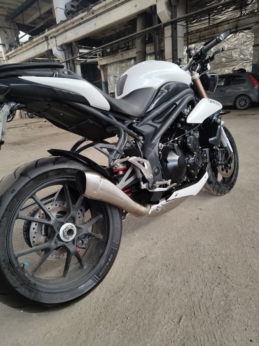 Triumph Speed Triple 1050