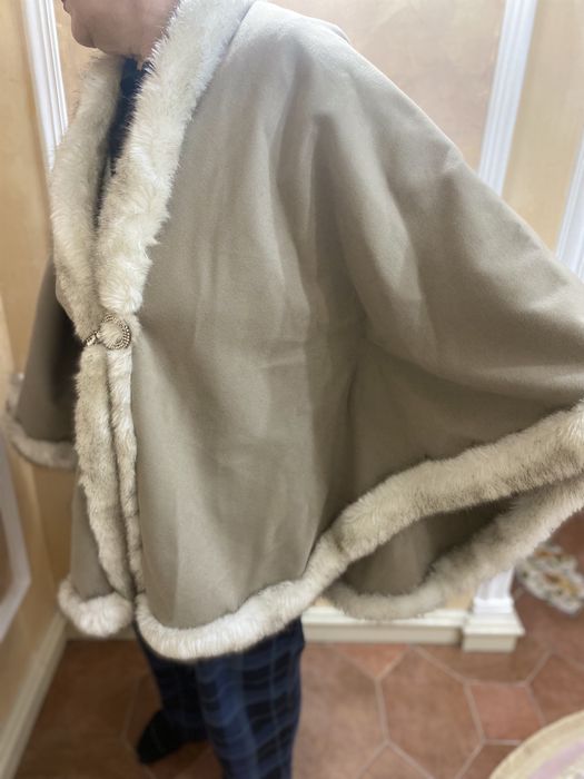 Накидка женская