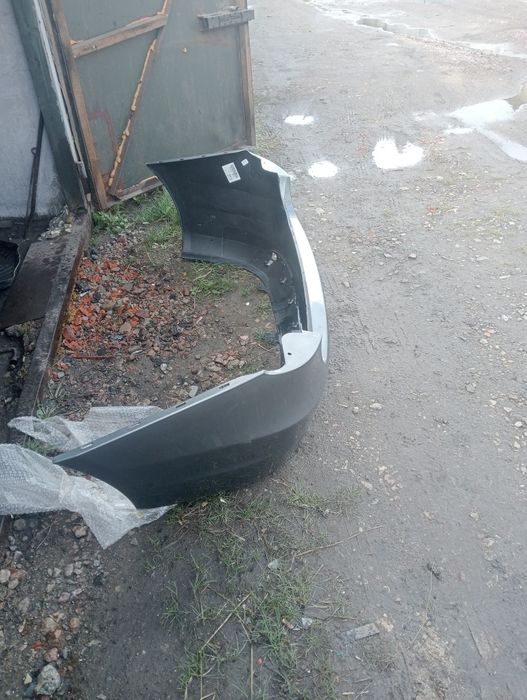 Продам новый задний бампер от лада веста
