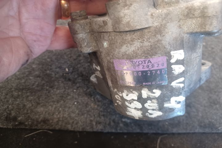 Pompa vacuum mecanica 81000-2740 29300-27020 Toyota RAV4 a 2-a genera