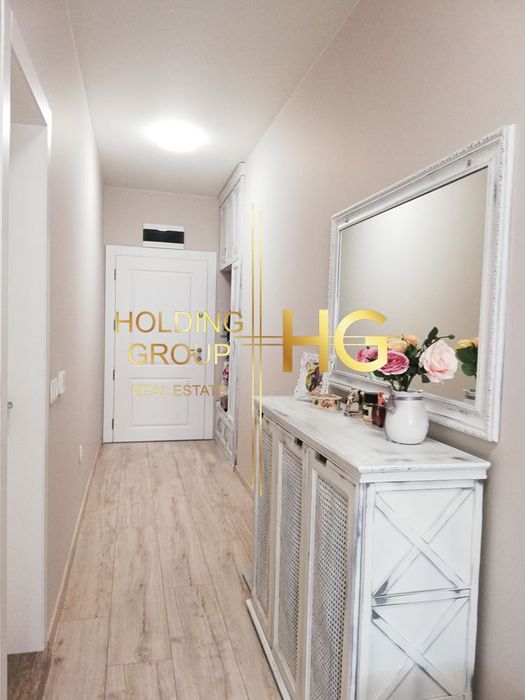 Продава се Тристаен апартамент в Варна, Изгрев - 142 кв.м за 2113 €/кв.м - Снимка #2