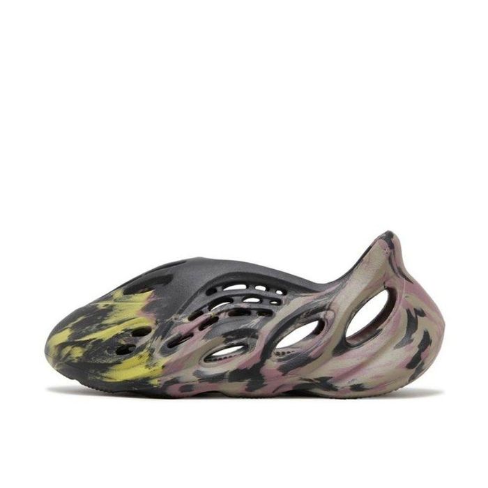 Супер Цена! Тапочки Adidas Yeezy  Foam Runner ! Люкс качество!