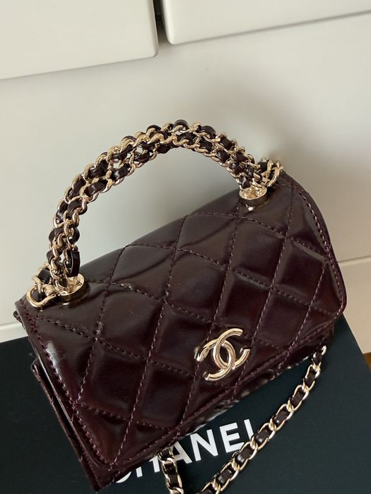 Мини чанта Chanel в цвят бургунди