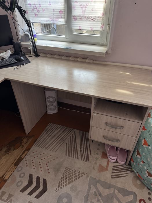 Продам компьютерный стол