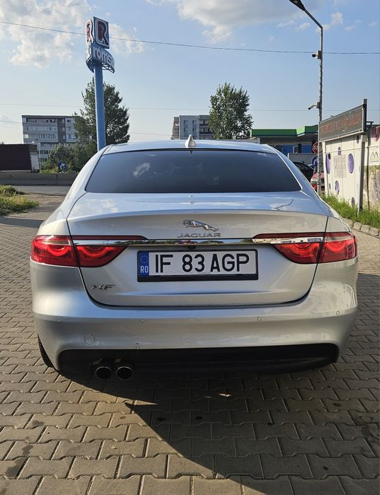 Reducere 7000 euro fix  Jaguar XF 2016 2.0d Automata 180cp cu 269.000 km  perfect functionala