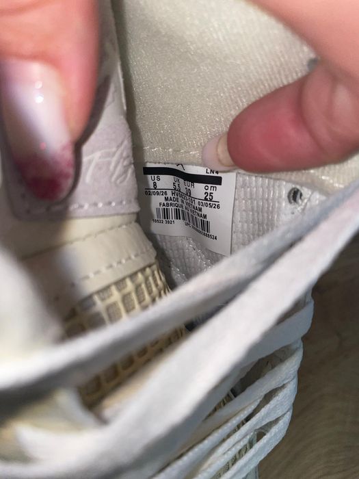 Sneakers NIKE Air Jordan Retro 4 Biriș of Paradise 36 - 40
