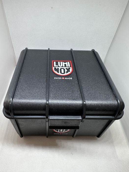 luminox Master Carbon SEAL Automatic 45 mm Military Dive *Burning Red*