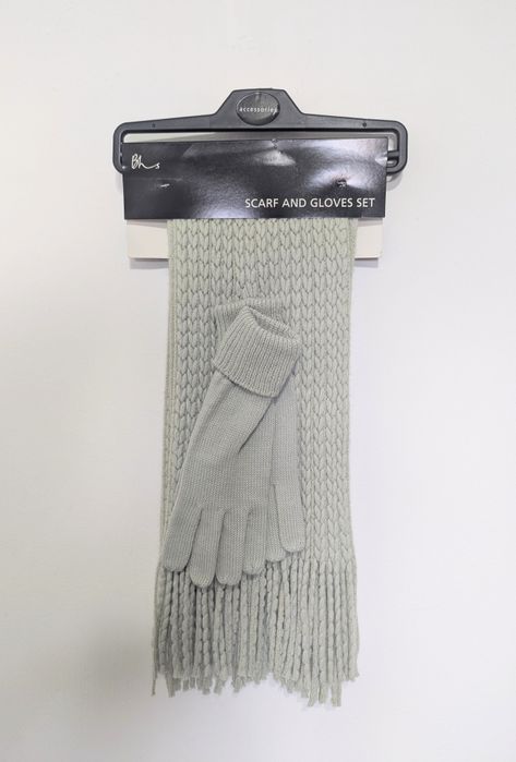 Fular, manusi pachet verde