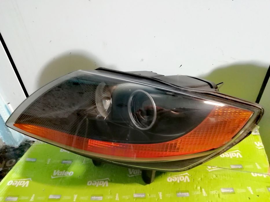 Фар Фарове за BMW Z4 Е85 Е86 / БМВ З4 Е85 Е86.