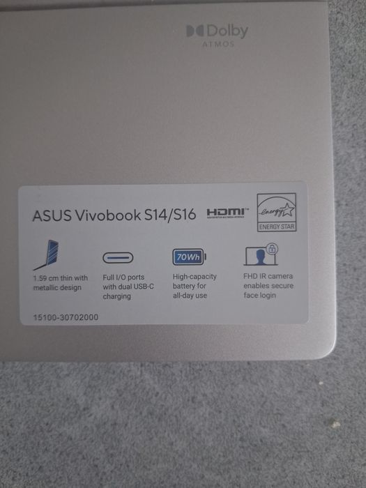 ASUS Vivo book S14