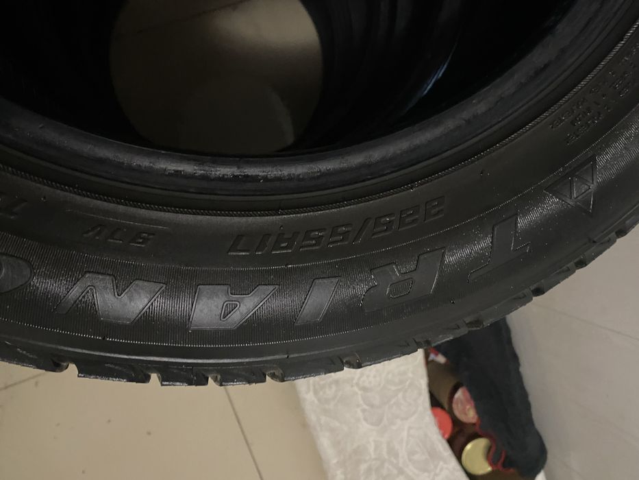 Продам шины в отличном состояний!