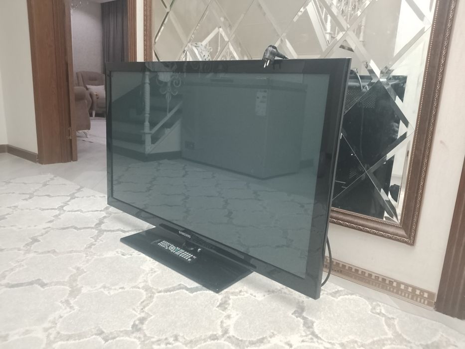 Телевизор SAMSUNG