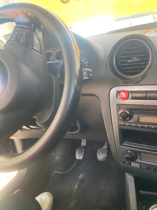 продавам Сеат Ибиза 2007 1.4i 2200 евро