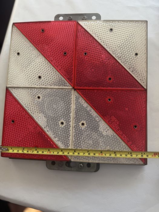 Светоотрающие катафоты.