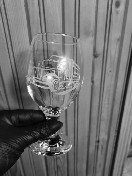 Гравирани чаши по поръчка