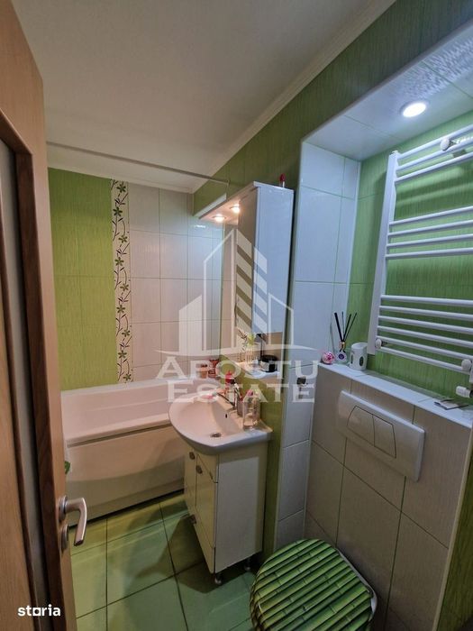 Apartament 2 camere, zona Intim
