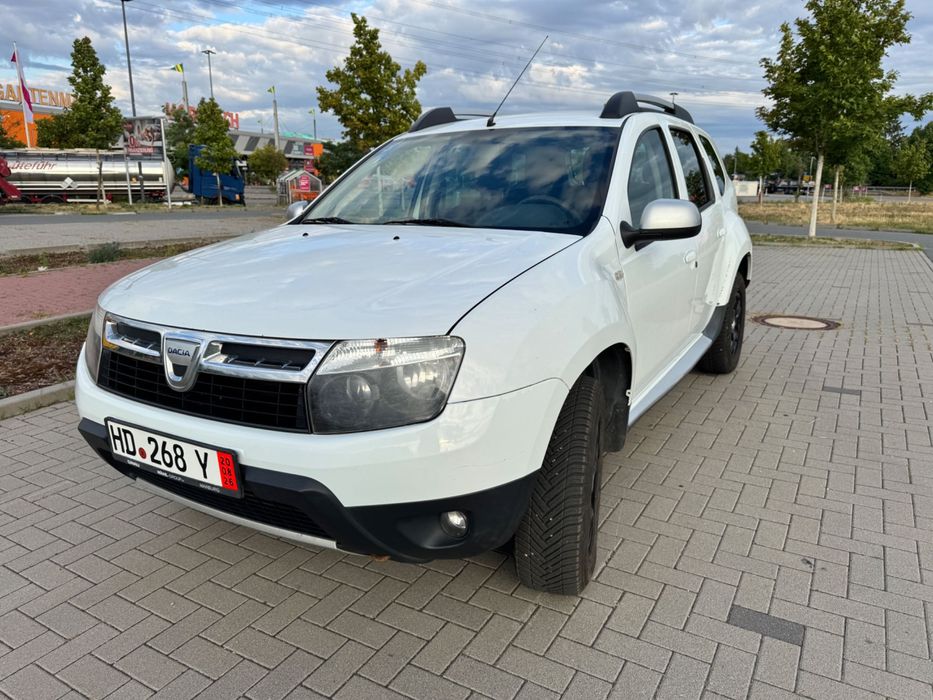 DACIA Duster