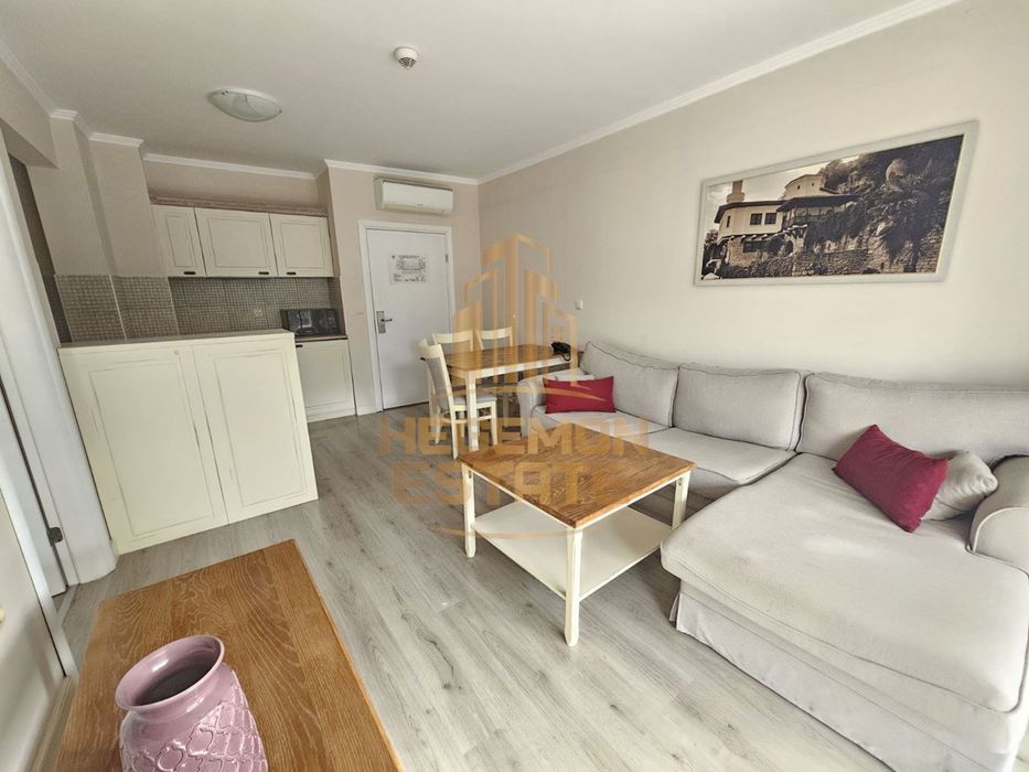 Продава се Тристаен апартамент в Балчик - 97 кв.м за 1044 €/кв.м - Снимка #2