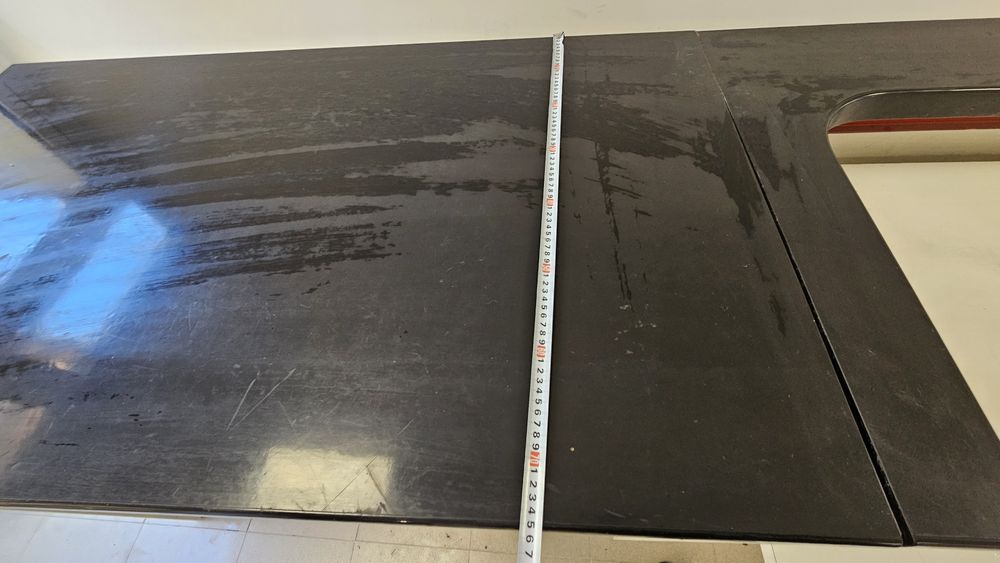 Фронт офис Бюро-Италианско