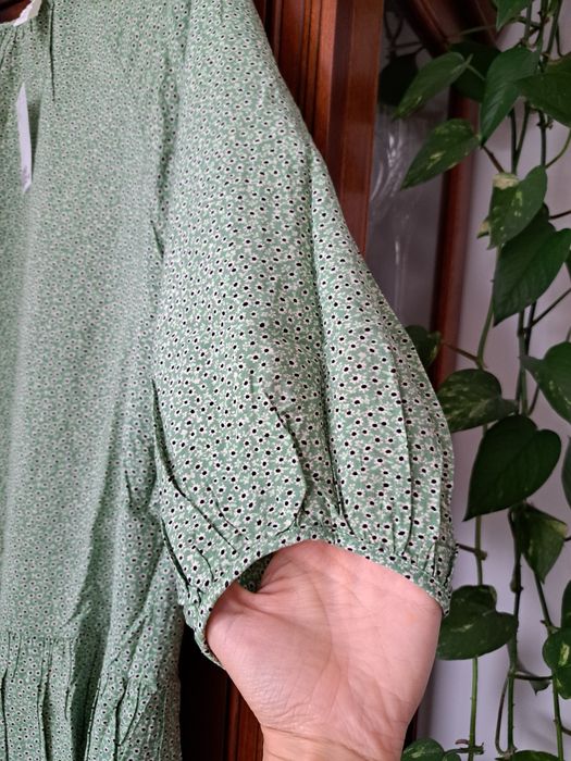 Rochie H&M, nouă cu etichetă, mărimea M
