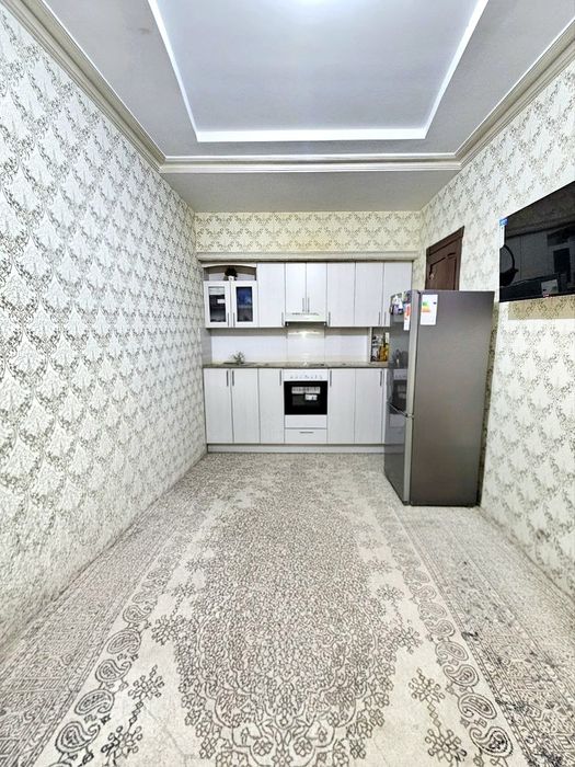 Продаётся готовый двух этажный дом , м.Беруний