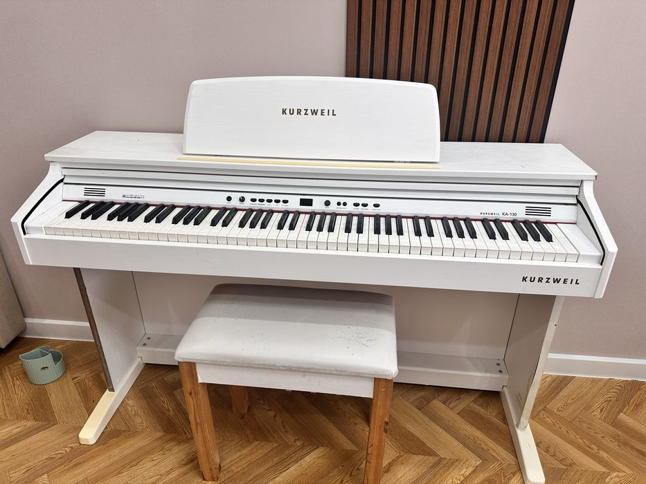 Срочно продам пианино