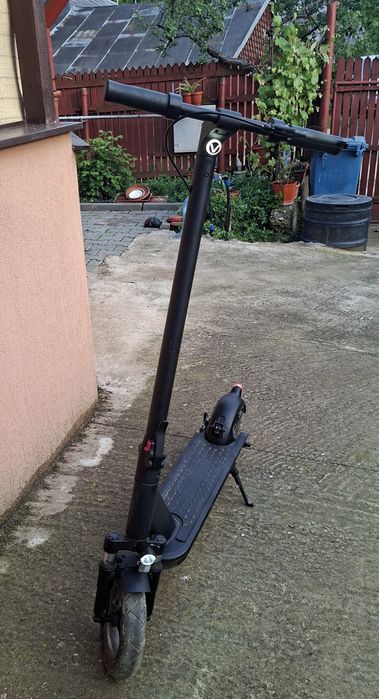 Trotinetă electrică 250W | 25 km/h | Încărcător inclus