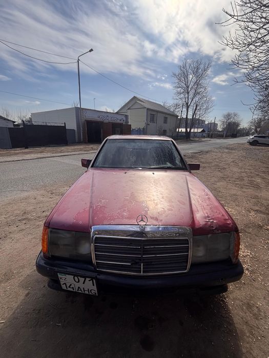 Продам Мерседес 124