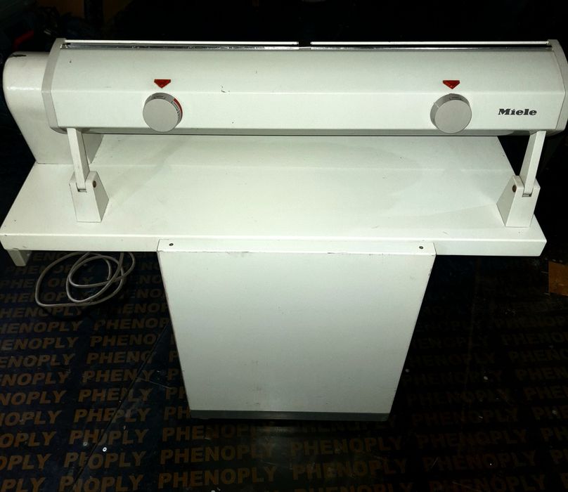 Гладачна машина Miele