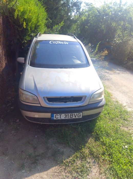 Vand sau dezmembrez Opel Zafira  2.0 dizel anul 2005
