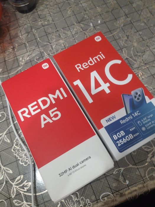 Продам коробки от телефонов